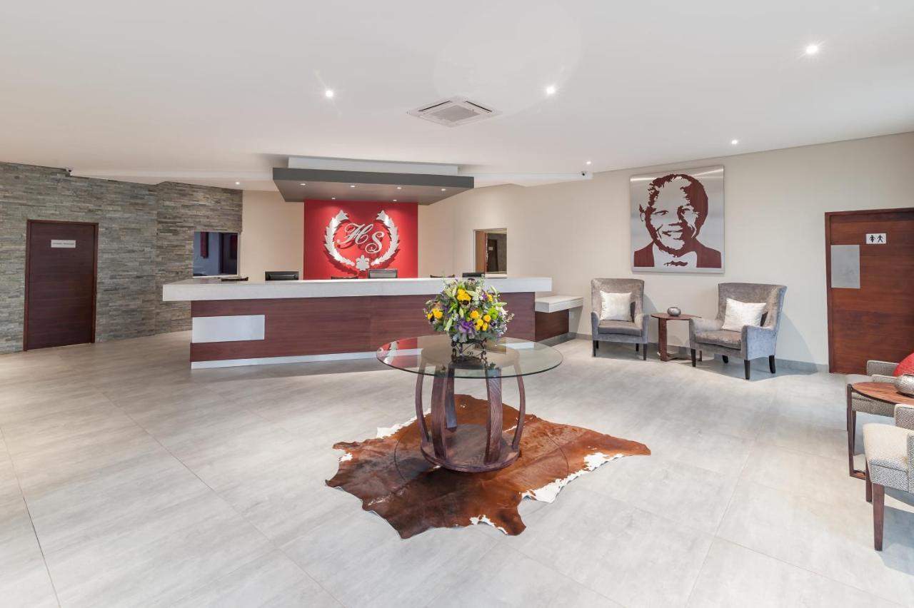Hotel Savoy And Conference Centre Ουμτάτα Εξωτερικό φωτογραφία
